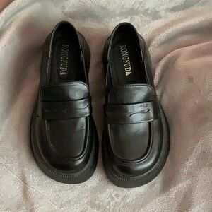 Women’s Black Loafers